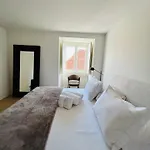 My Lx Flat Elegant Duplex With River View Lisboa